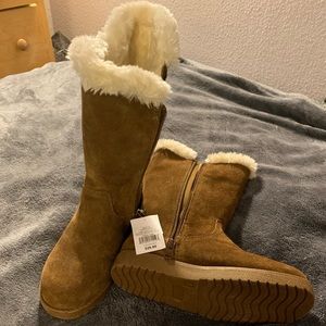 Women’s fur boots